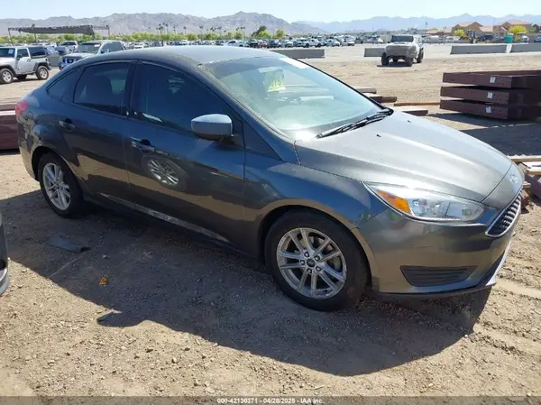 1FADP3FE6JL270910 2018 FORD FOCUS - Image 1