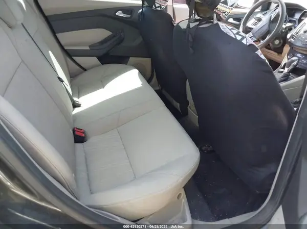 1FADP3FE6JL270910 2018 FORD FOCUS - Image 8