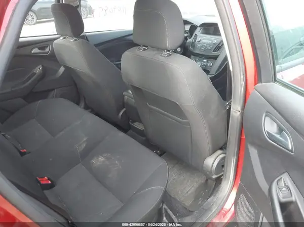 1FADP3FE6JL318552 2018 FORD FOCUS - Image 8