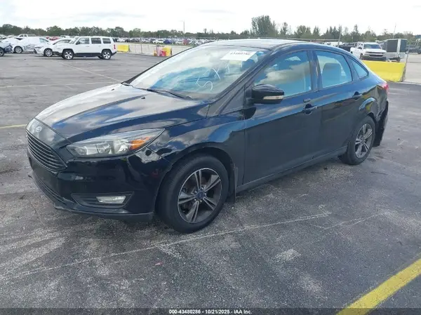 1FADP3FE7GL215777 2016 FORD FOCUS - Image 2
