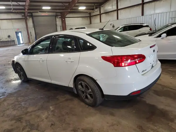 1FADP3FE7GL403909 2016 FORD FOCUS - Image 2