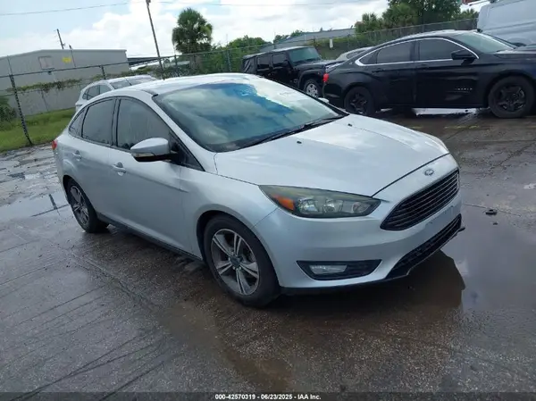 1FADP3FE7GL406809 2016 FORD FOCUS - Image 1