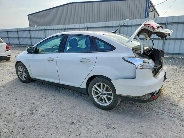 1FADP3FE7HL260025 2017 FORD FOCUS - Image 2