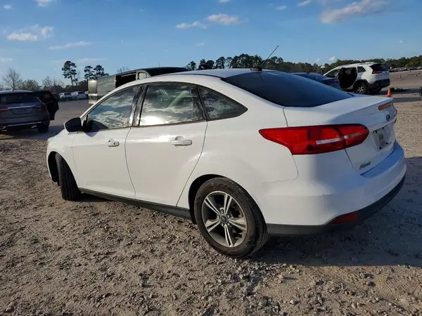 1FADP3FE7HL276502 2017 FORD FOCUS - Image 2