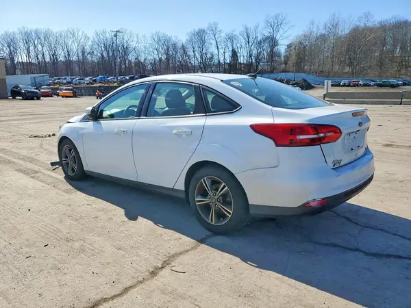1FADP3FE7HL283076 2017 FORD FOCUS - Image 2