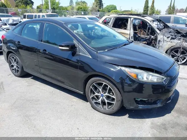 1FADP3FE7HL289993 2017 FORD FOCUS - Image 1
