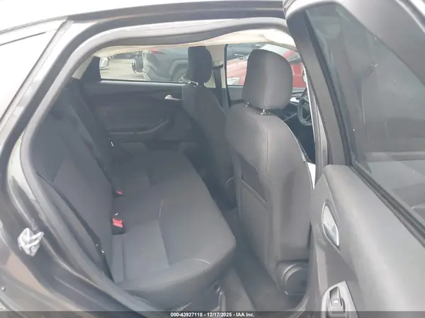 1FADP3FE7HL298029 2017 FORD FOCUS - Image 8
