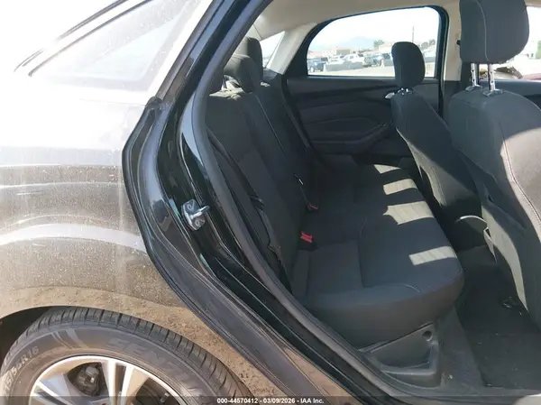 1FADP3FE7JL205323 2018 FORD FOCUS - Image 8