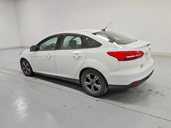 1FADP3FE7JL209372 2018 FORD FOCUS - Image 2