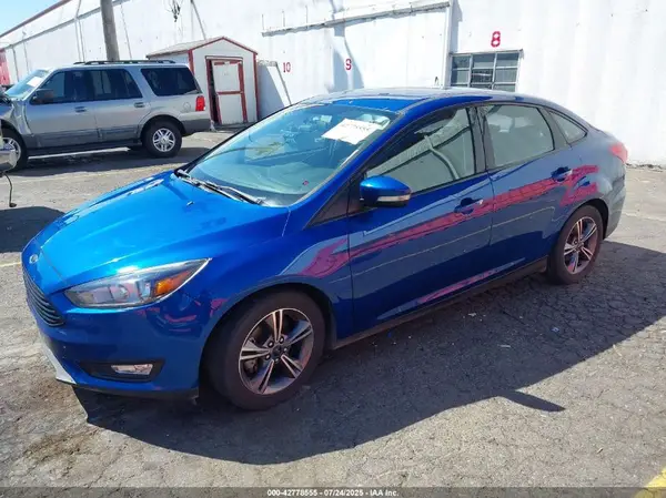 1FADP3FE7JL217889 2018 FORD FOCUS - Image 2
