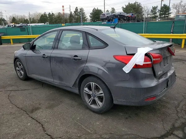 1FADP3FE7JL222560 2018 FORD FOCUS - Image 2