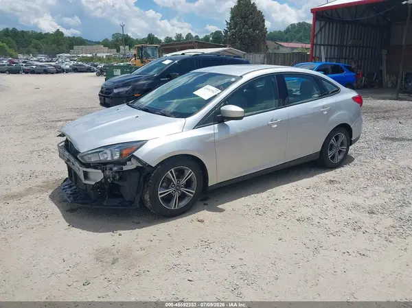 1FADP3FE7JL227161 2018 FORD FOCUS - Image 2
