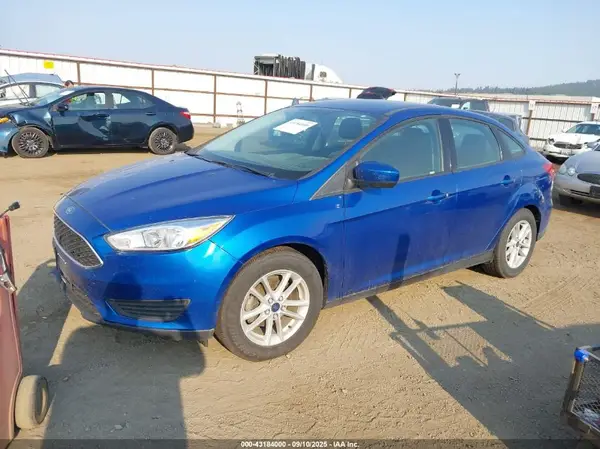 1FADP3FE7JL230349 2018 FORD FOCUS - Image 2