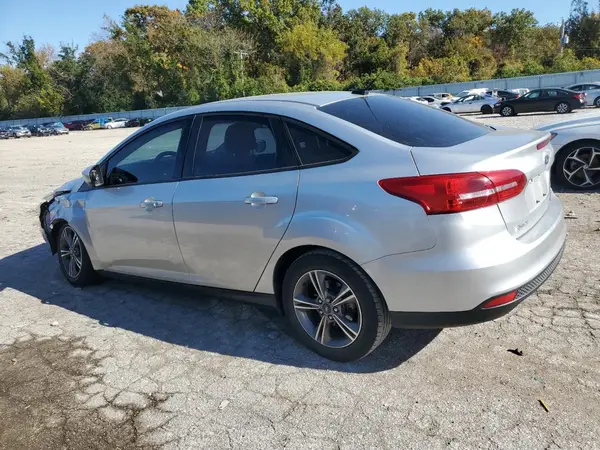 1FADP3FE7JL235907 2018 FORD FOCUS - Image 2