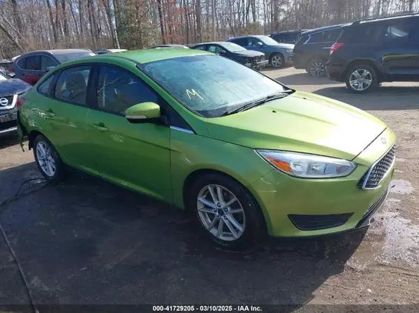 1FADP3FE7JL237818 2018 FORD FOCUS - Image 1