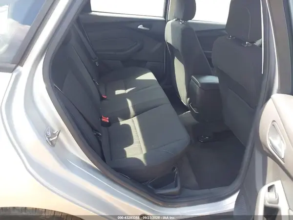 1FADP3FE7JL238256 2018 FORD FOCUS - Image 8