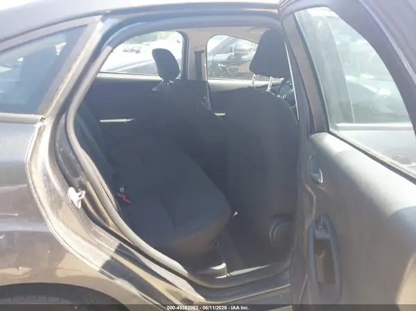 1FADP3FE7JL254201 2018 FORD FOCUS - Image 8