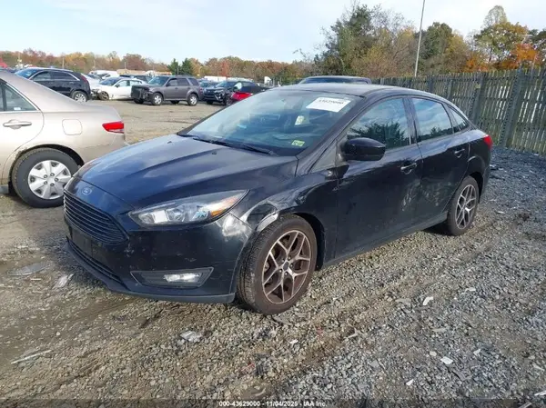 1FADP3FE7JL256840 2018 FORD FOCUS - Image 2