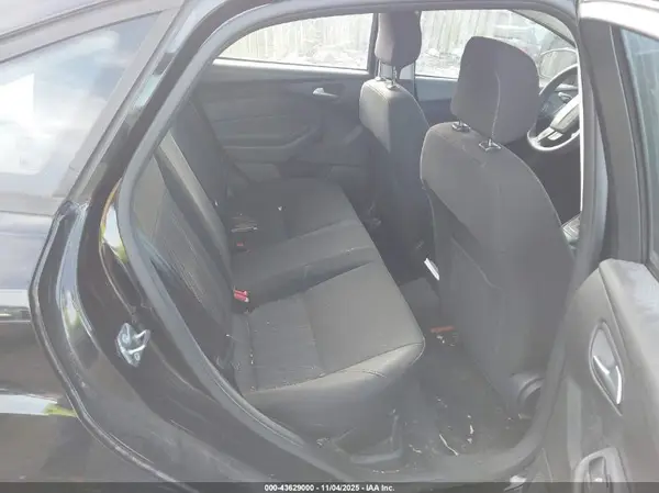 1FADP3FE7JL256840 2018 FORD FOCUS - Image 8