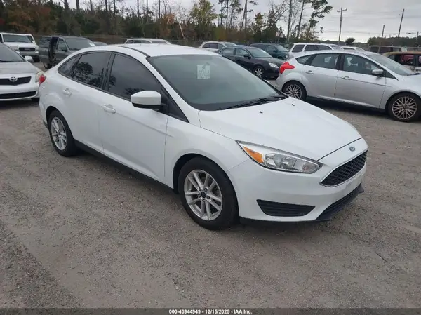1FADP3FE7JL298988 2018 FORD FOCUS - Image 1