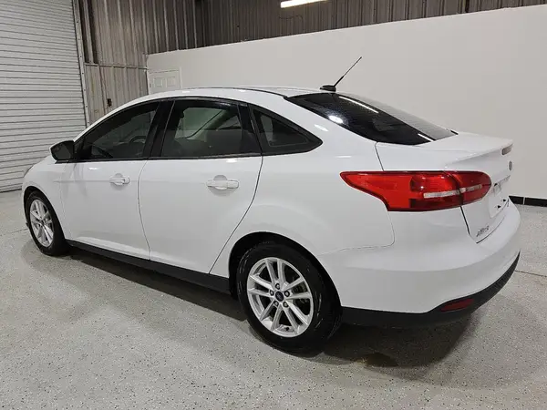 1FADP3FE7JL308371 2018 FORD FOCUS - Image 2