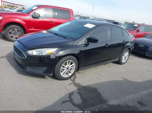 1FADP3FE7JL312856 2018 FORD FOCUS - Image 2