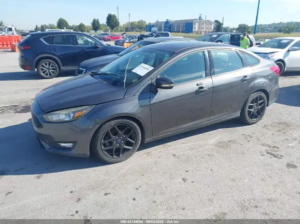 1FADP3FE8GL319131 2016 FORD FOCUS - Image 2