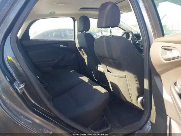1FADP3FE8GL319131 2016 FORD FOCUS - Image 8