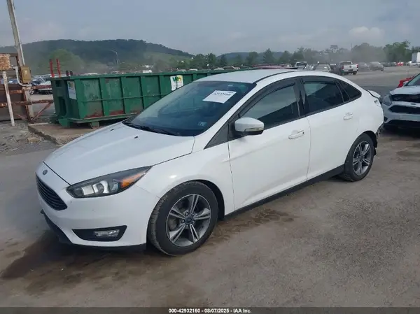 1FADP3FE8GL402686 2016 FORD FOCUS - Image 2