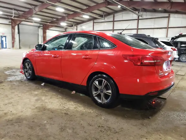 1FADP3FE8HL226563 2017 FORD FOCUS - Image 2