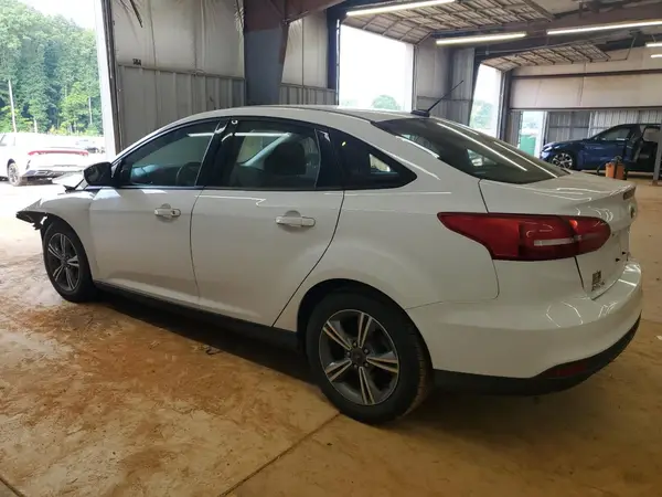 1FADP3FE8HL243850 2017 FORD FOCUS - Image 2