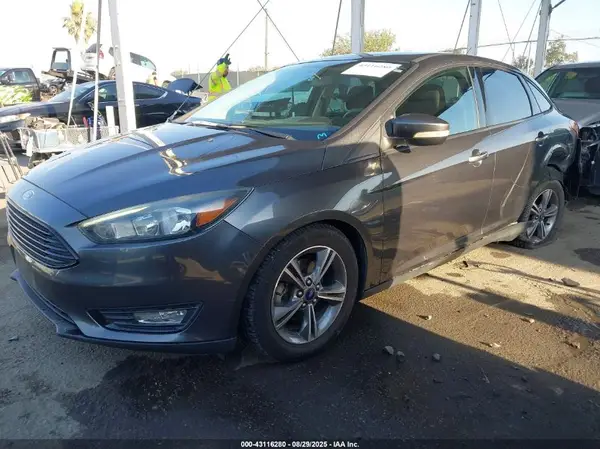 1FADP3FE8HL277383 2017 FORD FOCUS - Image 2