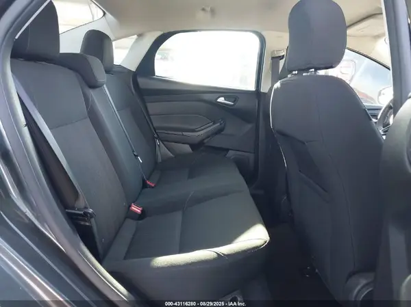 1FADP3FE8HL277383 2017 FORD FOCUS - Image 8