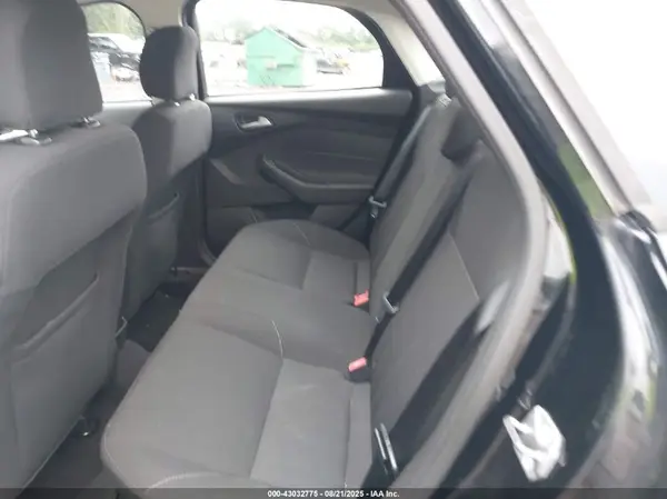1FADP3FE8HL281157 2017 FORD FOCUS - Image 8