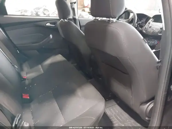 1FADP3FE8JL209560 2018 FORD FOCUS - Image 8