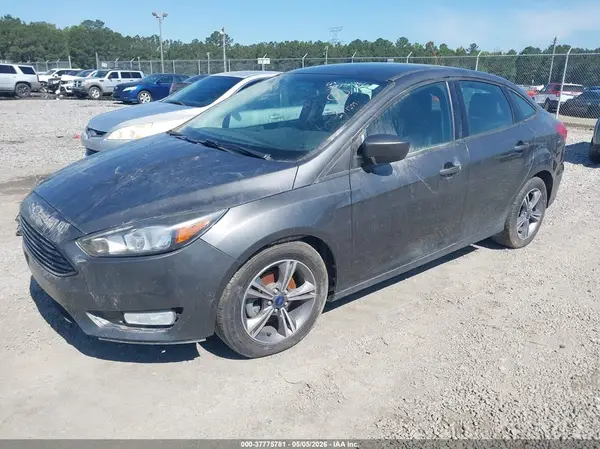 1FADP3FE8JL214399 2018 FORD FOCUS - Image 2