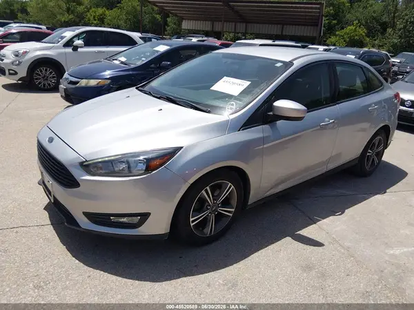 1FADP3FE8JL221241 2018 FORD FOCUS - Image 2