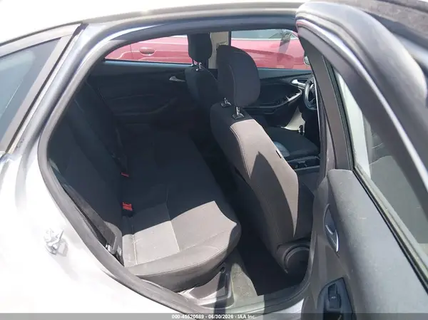 1FADP3FE8JL221241 2018 FORD FOCUS - Image 8