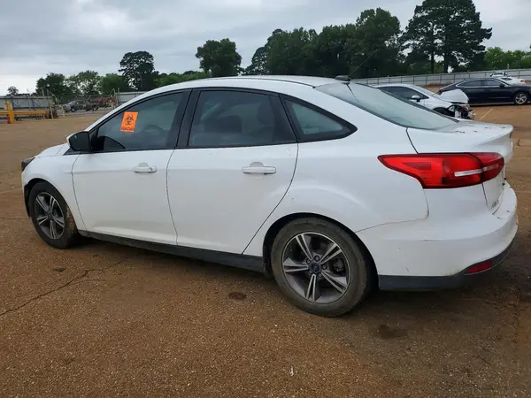 1FADP3FE8JL222681 2018 FORD FOCUS - Image 2
