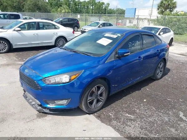 1FADP3FE8JL235284 2018 FORD FOCUS - Image 2