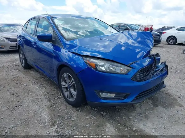 1FADP3FE8JL238024 2018 FORD FOCUS - Image 1