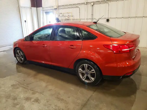 1FADP3FE8JL240985 2018 FORD FOCUS - Image 2