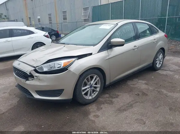 1FADP3FE8JL245930 2018 FORD FOCUS - Image 2