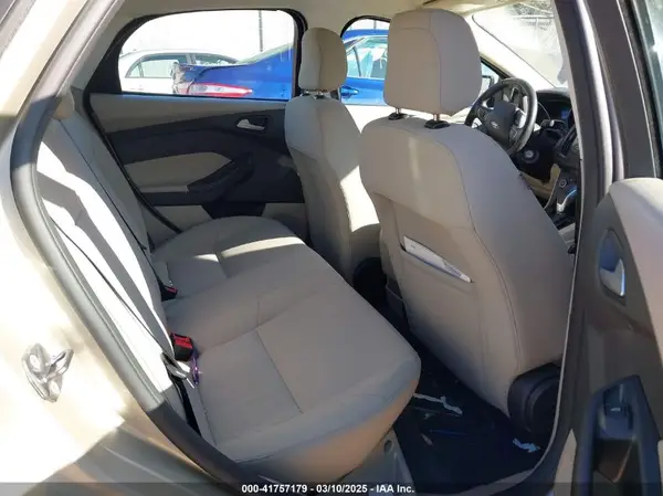 1FADP3FE8JL256698 2018 FORD FOCUS - Image 8