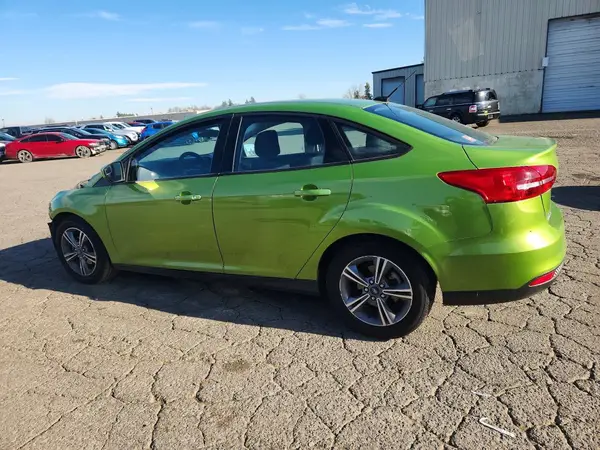 1FADP3FE8JL271492 2018 FORD FOCUS - Image 2