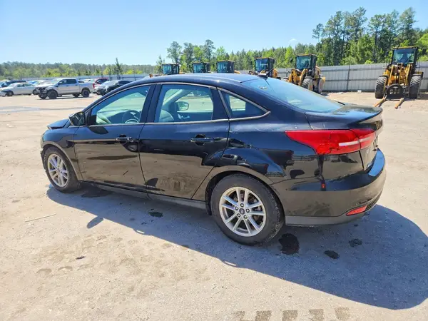 1FADP3FE8JL275512 2018 FORD FOCUS - Image 2