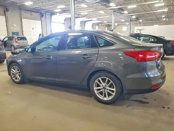 1FADP3FE8JL276210 2018 FORD FOCUS - Image 2