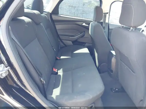 1FADP3FE8JL281651 2018 FORD FOCUS - Image 8