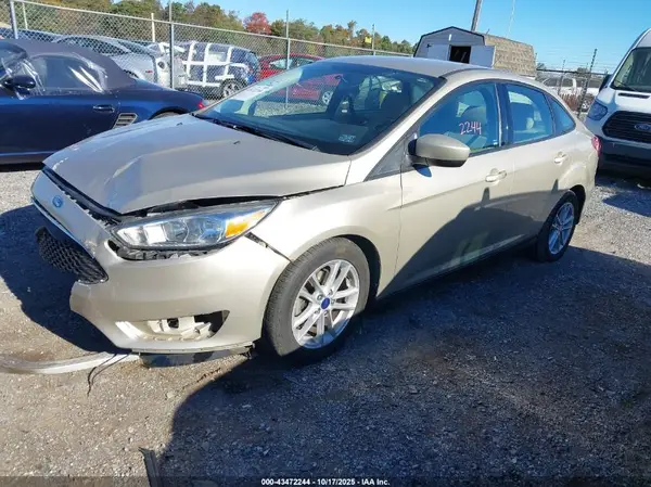 1FADP3FE8JL287319 2018 FORD FOCUS - Image 2