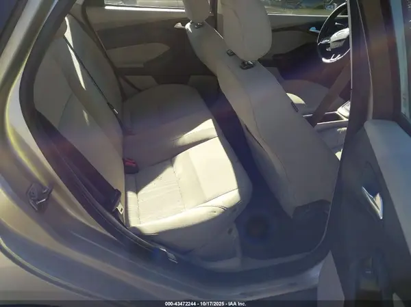 1FADP3FE8JL287319 2018 FORD FOCUS - Image 8